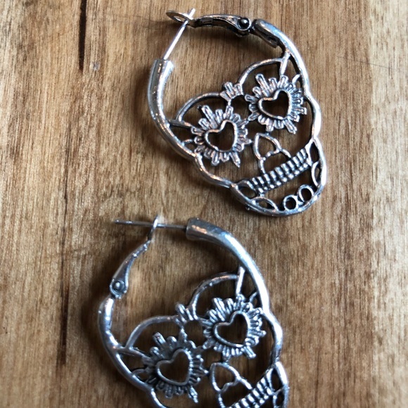 Skull Hoop Earrings - Picture 4 of 6
